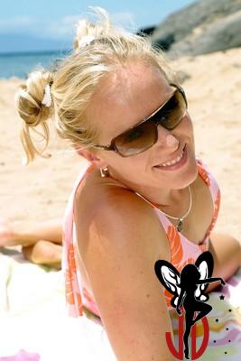 Anne Marie - Roxy Sunnies Shoot